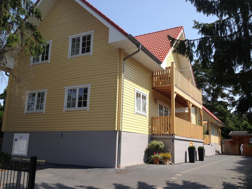 Haus Stoertebeker Appartements - Hotel Garni, Seebad Lubmin Esterno foto