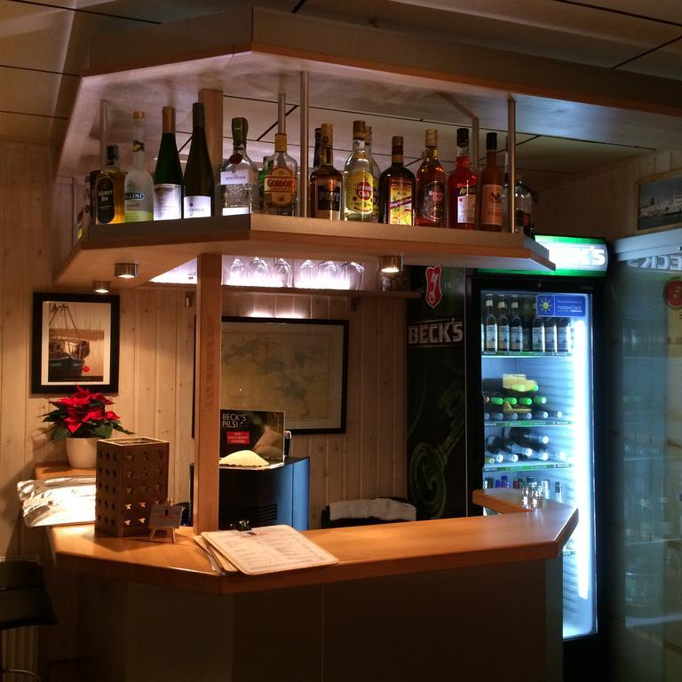 Haus Stoertebeker Appartements - Hotel Garni, Seebad Lubmin Esterno foto