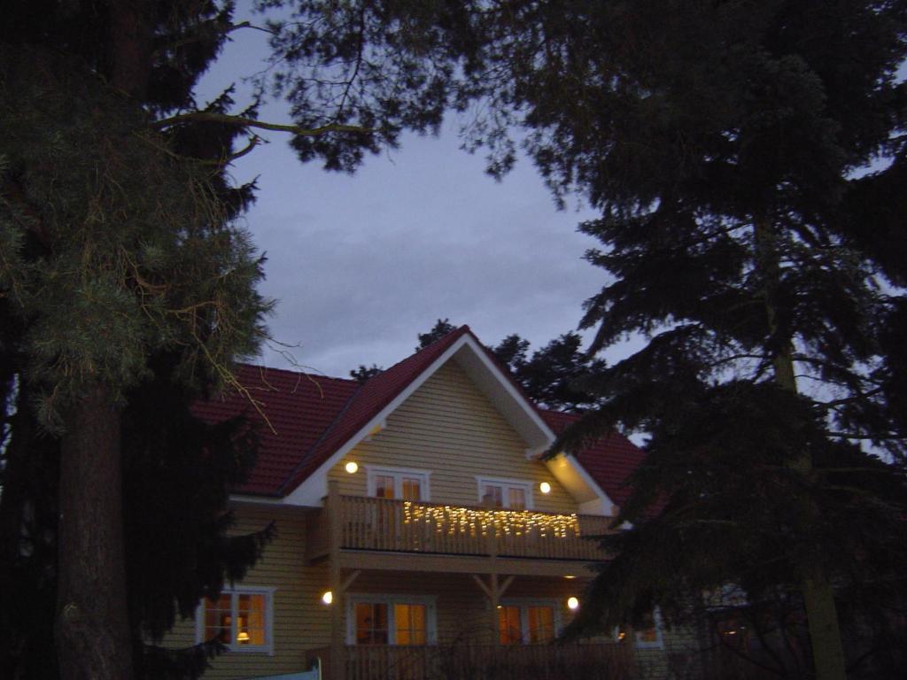 Haus Stoertebeker Appartements - Hotel Garni, Seebad Lubmin Esterno foto