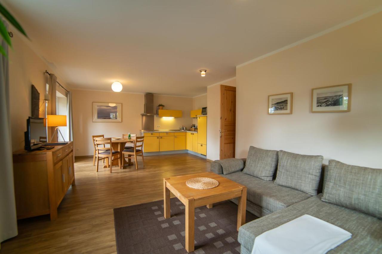 Haus Stoertebeker Appartements - Hotel Garni, Seebad Lubmin Esterno foto