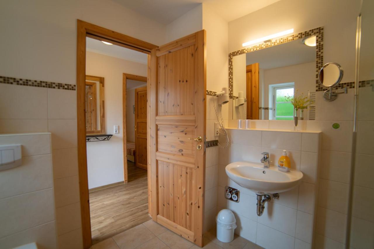 Haus Stoertebeker Appartements - Hotel Garni, Seebad Lubmin Esterno foto