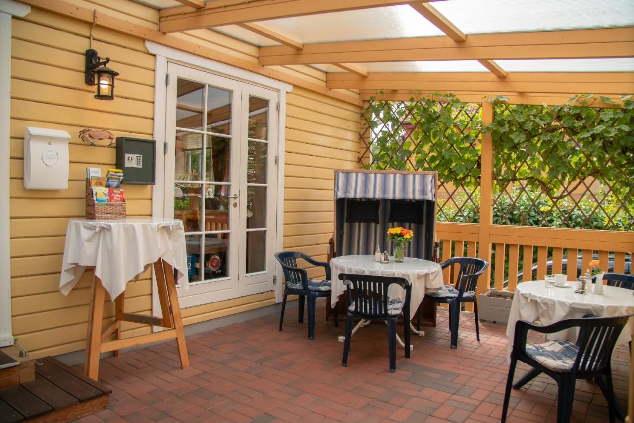 Haus Stoertebeker Appartements - Hotel Garni, Seebad Lubmin Esterno foto